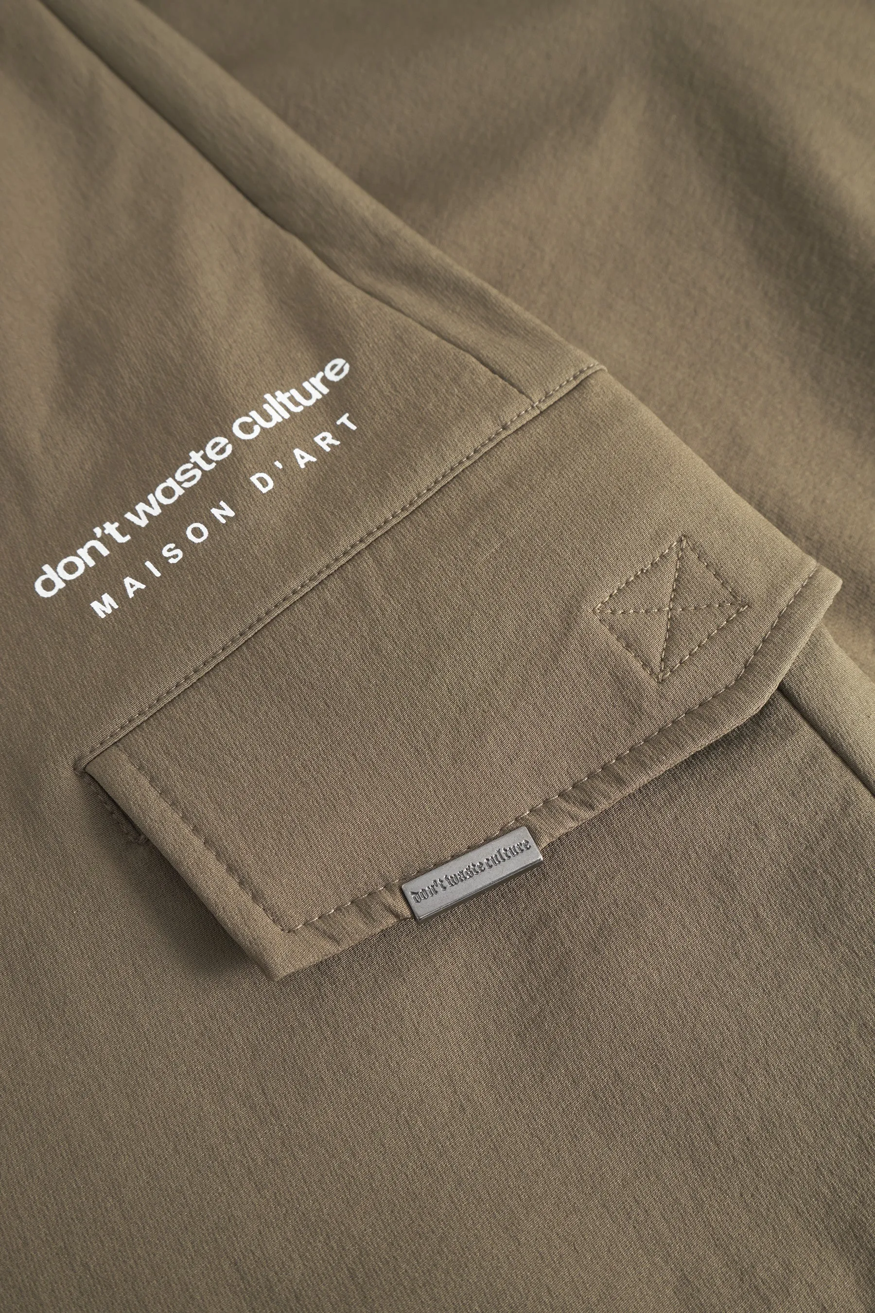 Aisla | Khaki