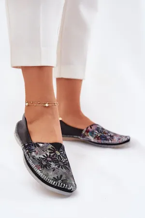 Ballet flats