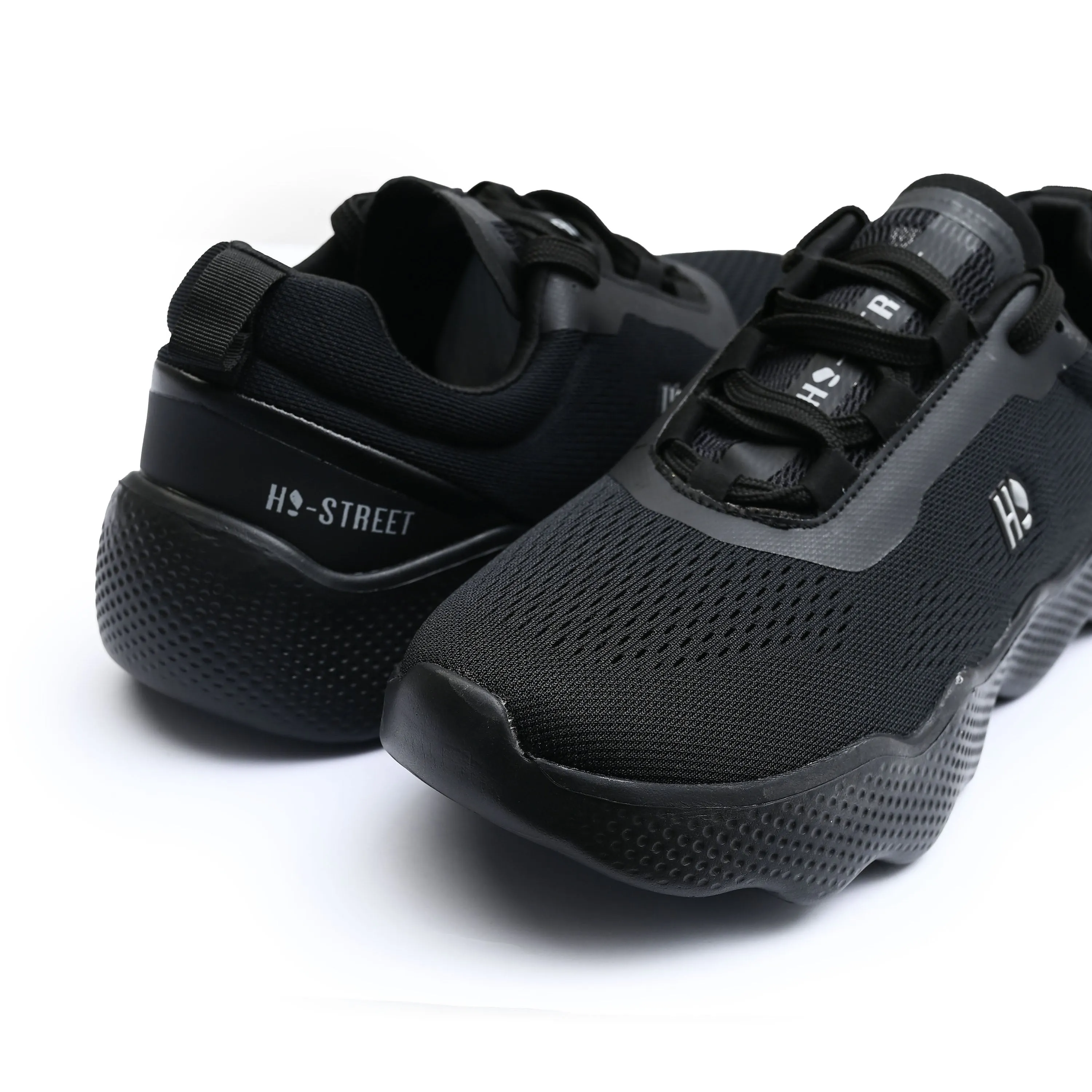 BLACK WAVY SOLE TRAINER
