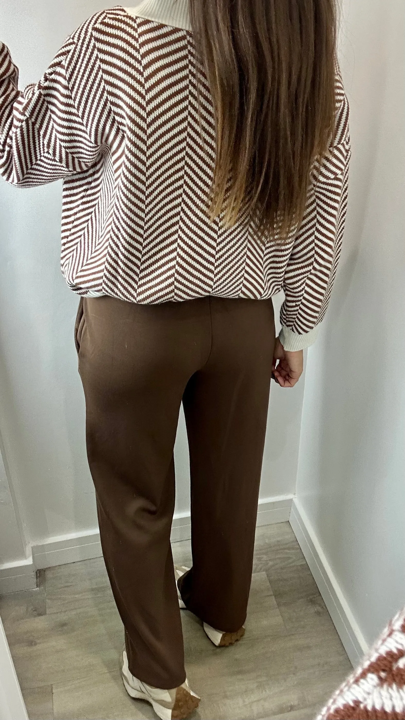 BROWN STRAIGHT LEG TROUSERS