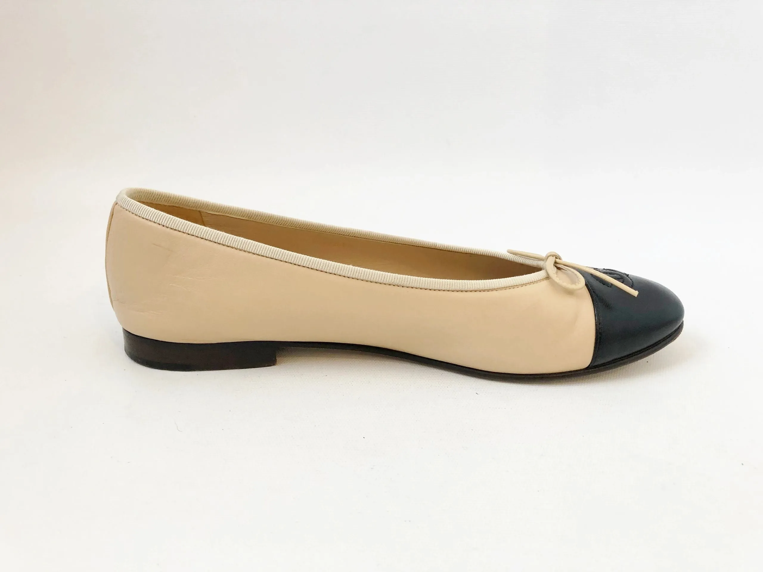 Chanel Cap-Toe Ballet Flats Size 42 It (12 Us)