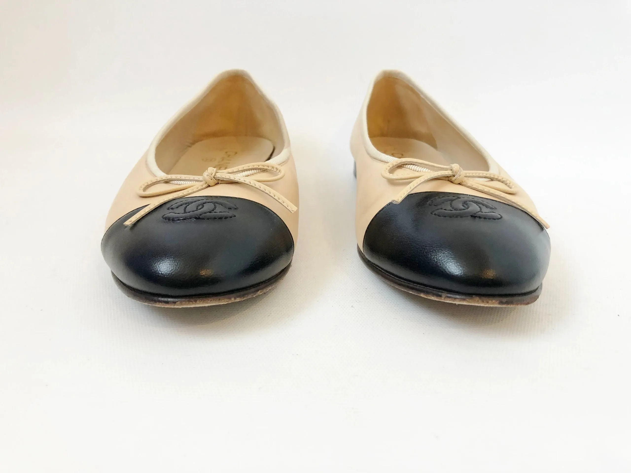 Chanel Cap-Toe Ballet Flats Size 42 It (12 Us)