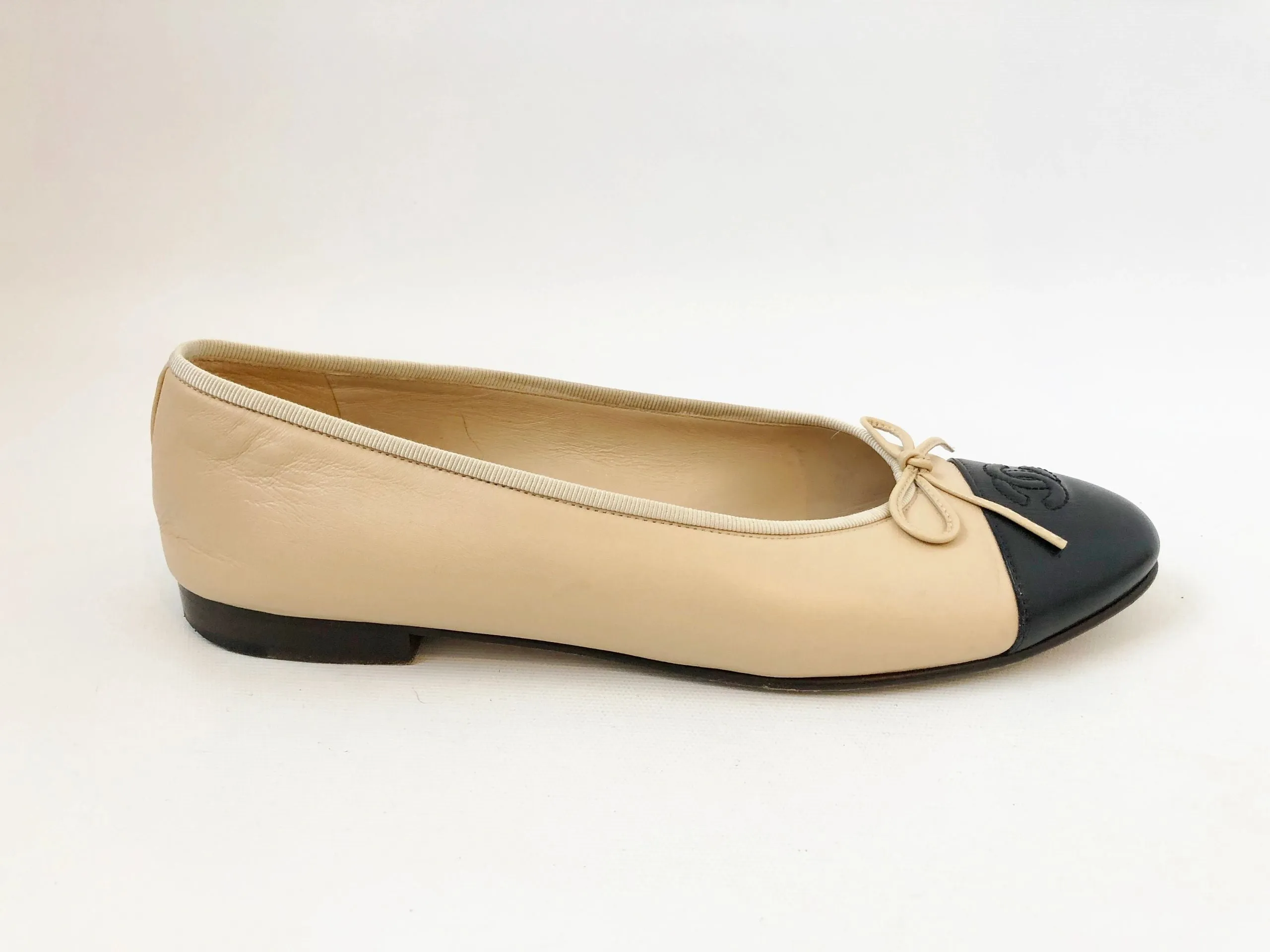 Chanel Cap-Toe Ballet Flats Size 42 It (12 Us)