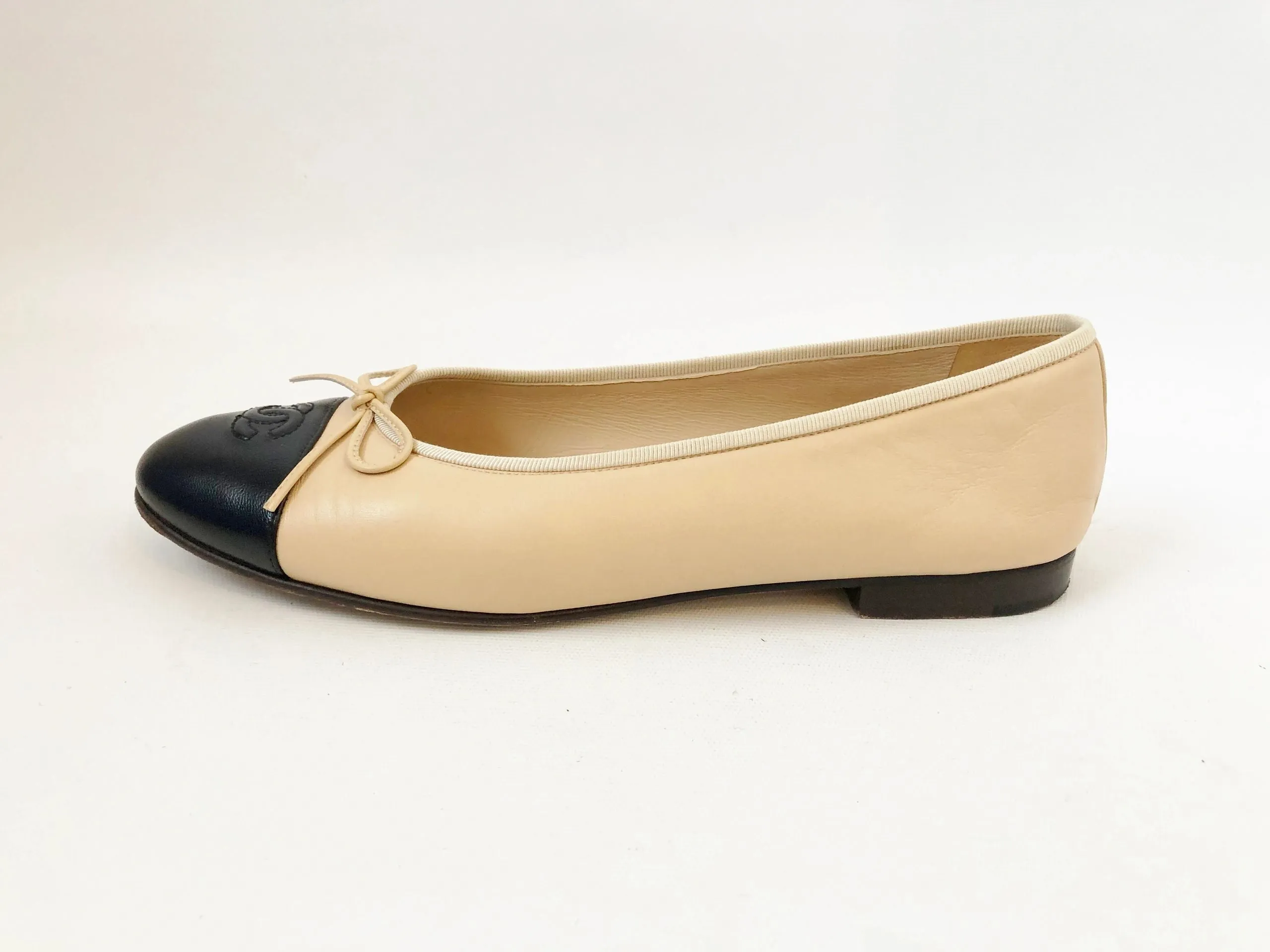 Chanel Cap-Toe Ballet Flats Size 42 It (12 Us)