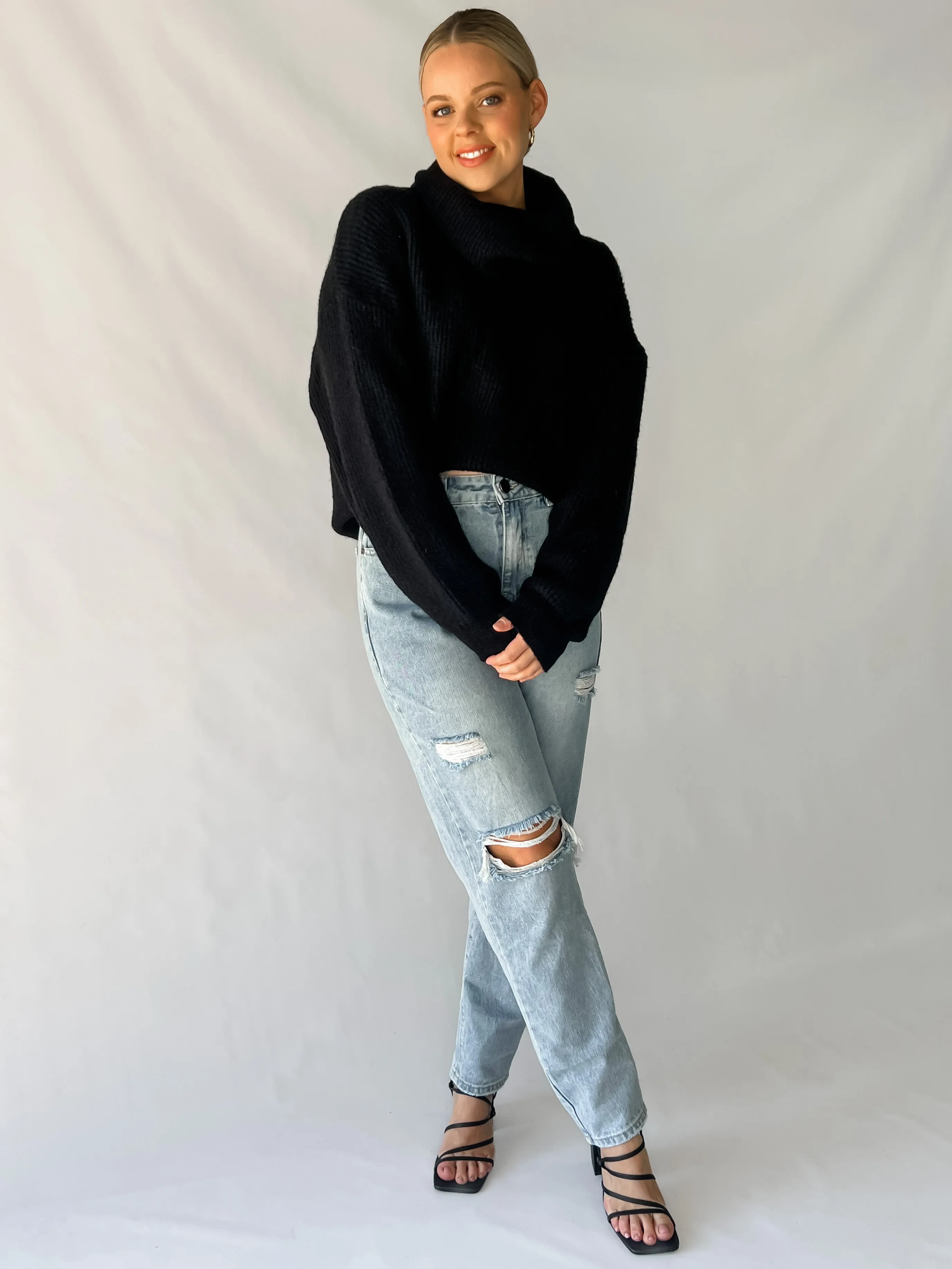 CLAUDI JEANS - DISTRESSED LIGHT BLUE