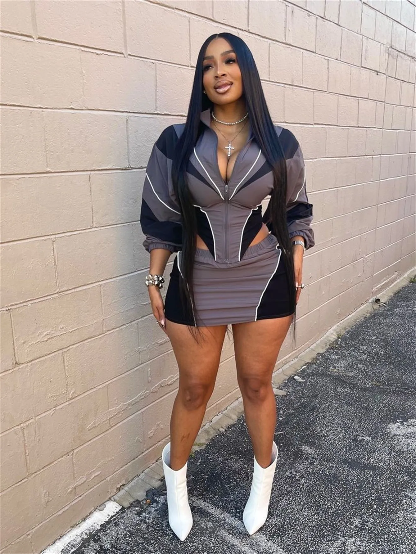 Edgy Sports-Inspired Contrast Two-Piece Skirt Set