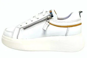 Karen Koo 242335WH- Trainer