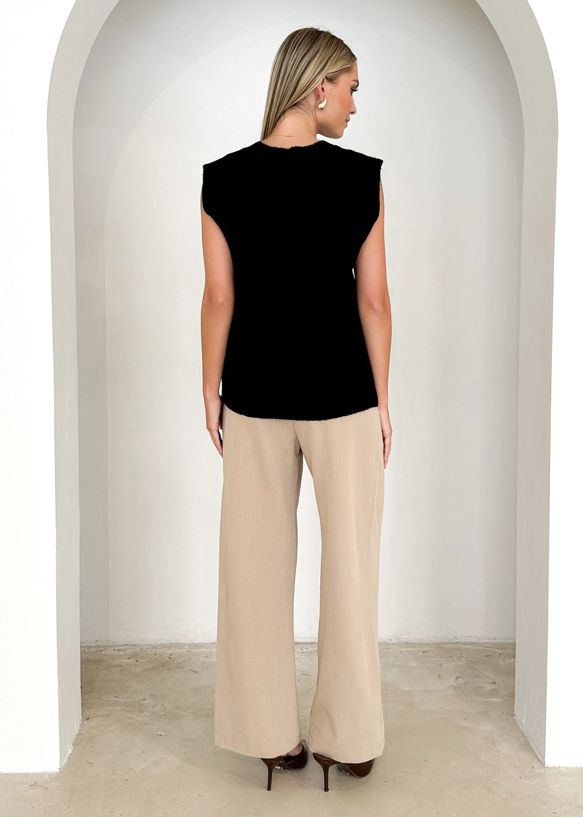Lartra Knit Vest - Black