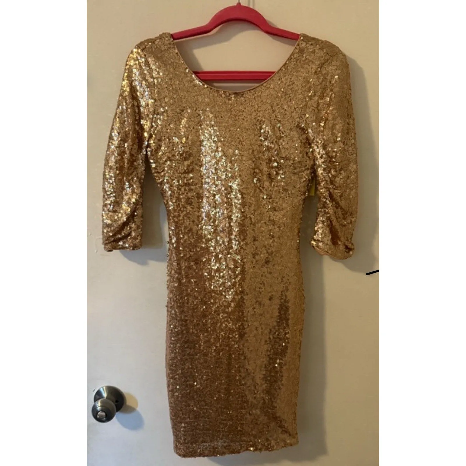 Lulus Women’s Global DJ Golden Sequin Bodycon Mini Dress – Size Medium