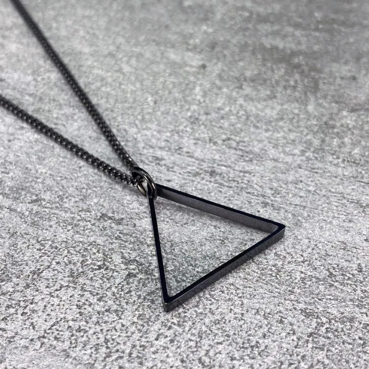 Minimal Triangle Necklace - All Black