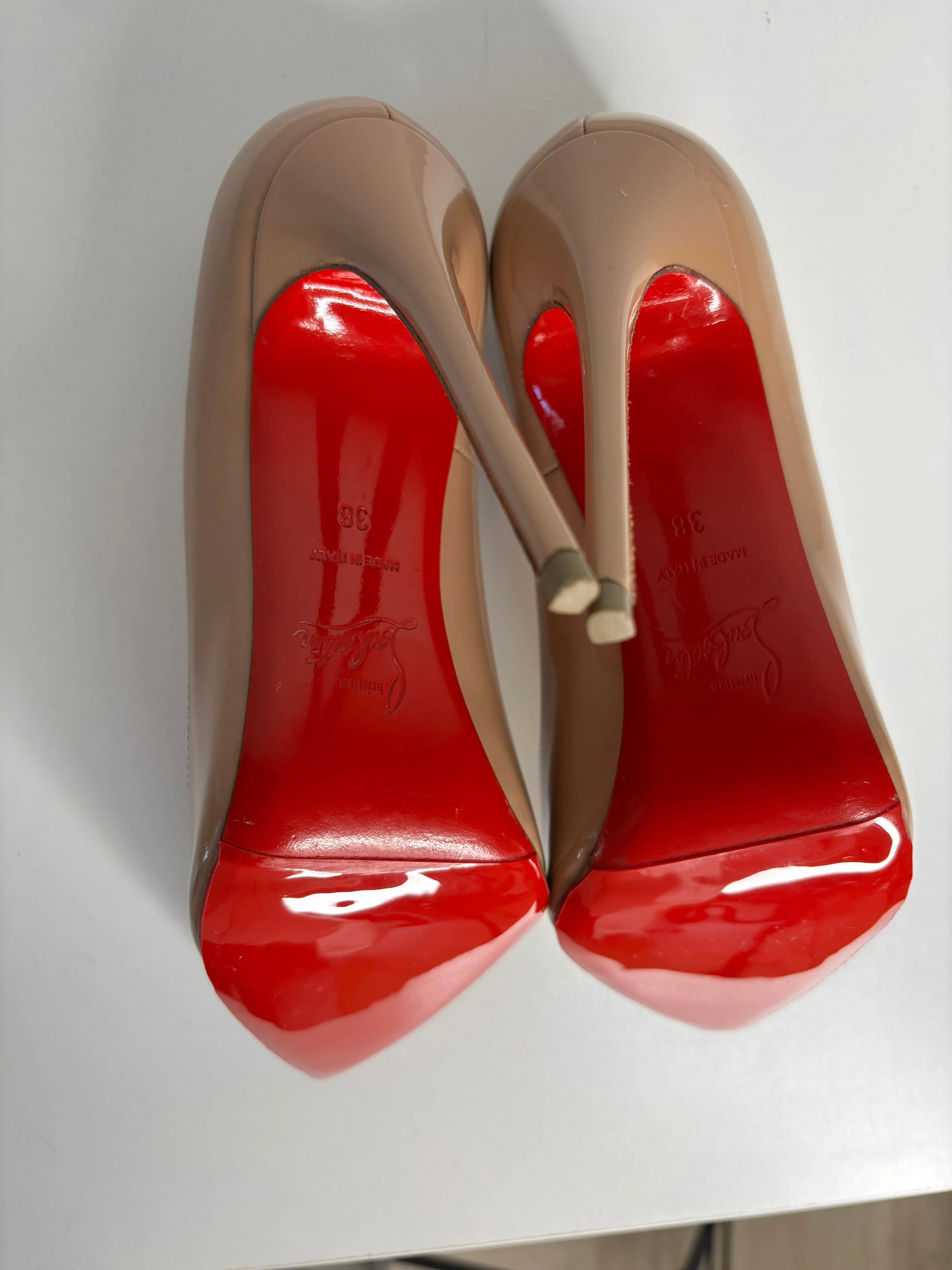 Pre-loved Christian Louboutin So Kate 120 Nude Patent Heels 38 UK5