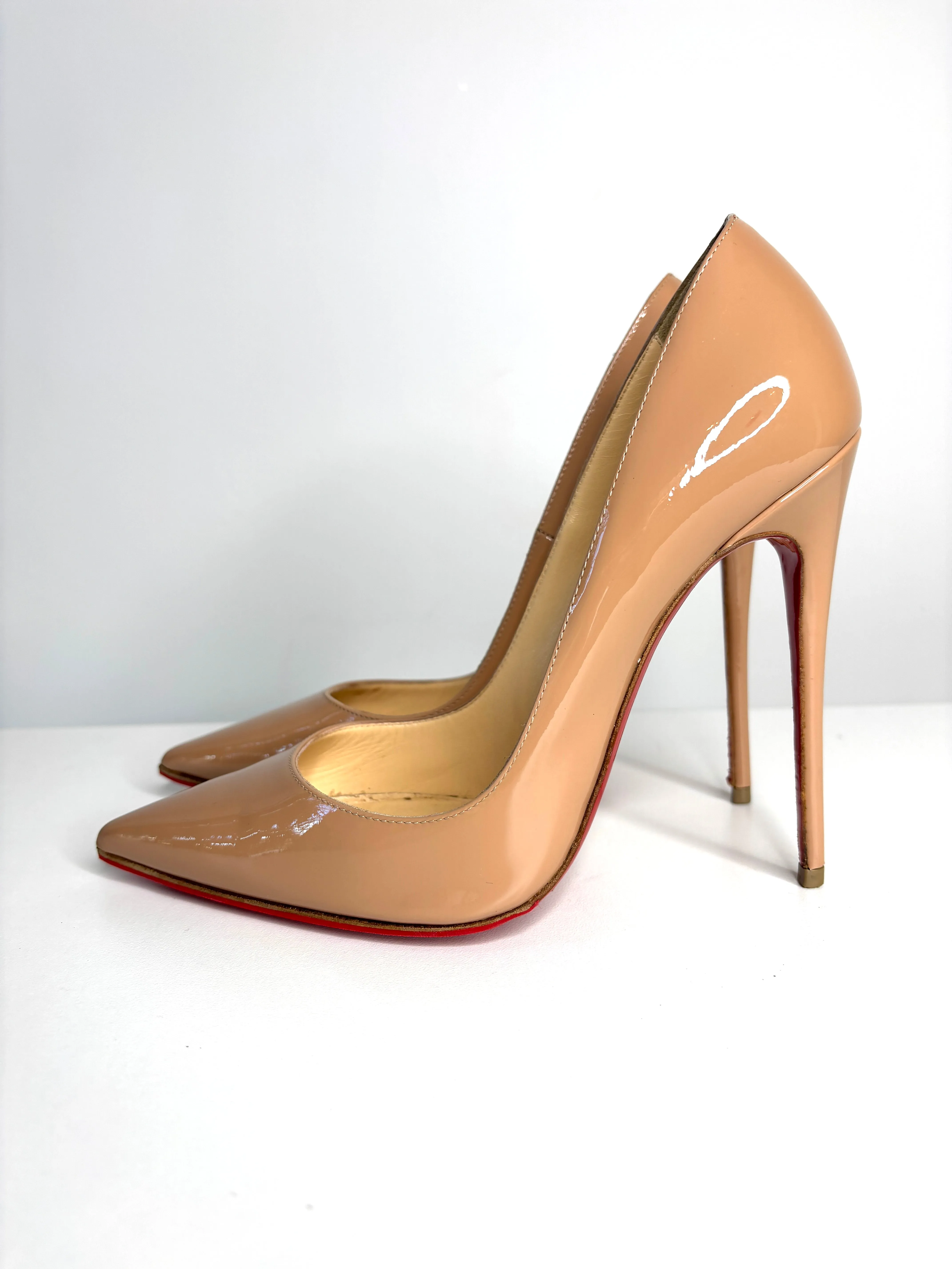 Pre-loved Christian Louboutin So Kate 120 Nude Patent Heels 38 UK5