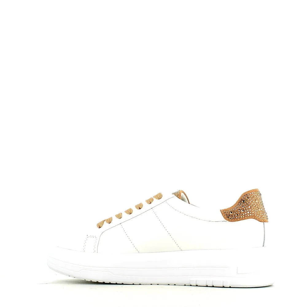 Regarde Le Ciel Regina Trainer White Leather