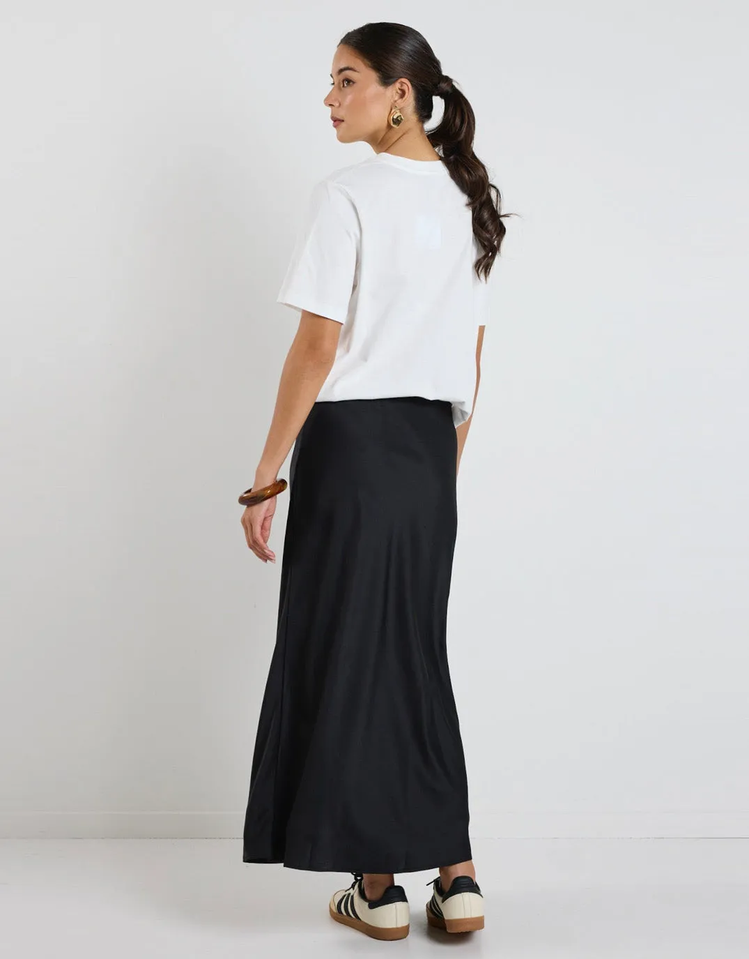 Rosette Satin Skirt - Black