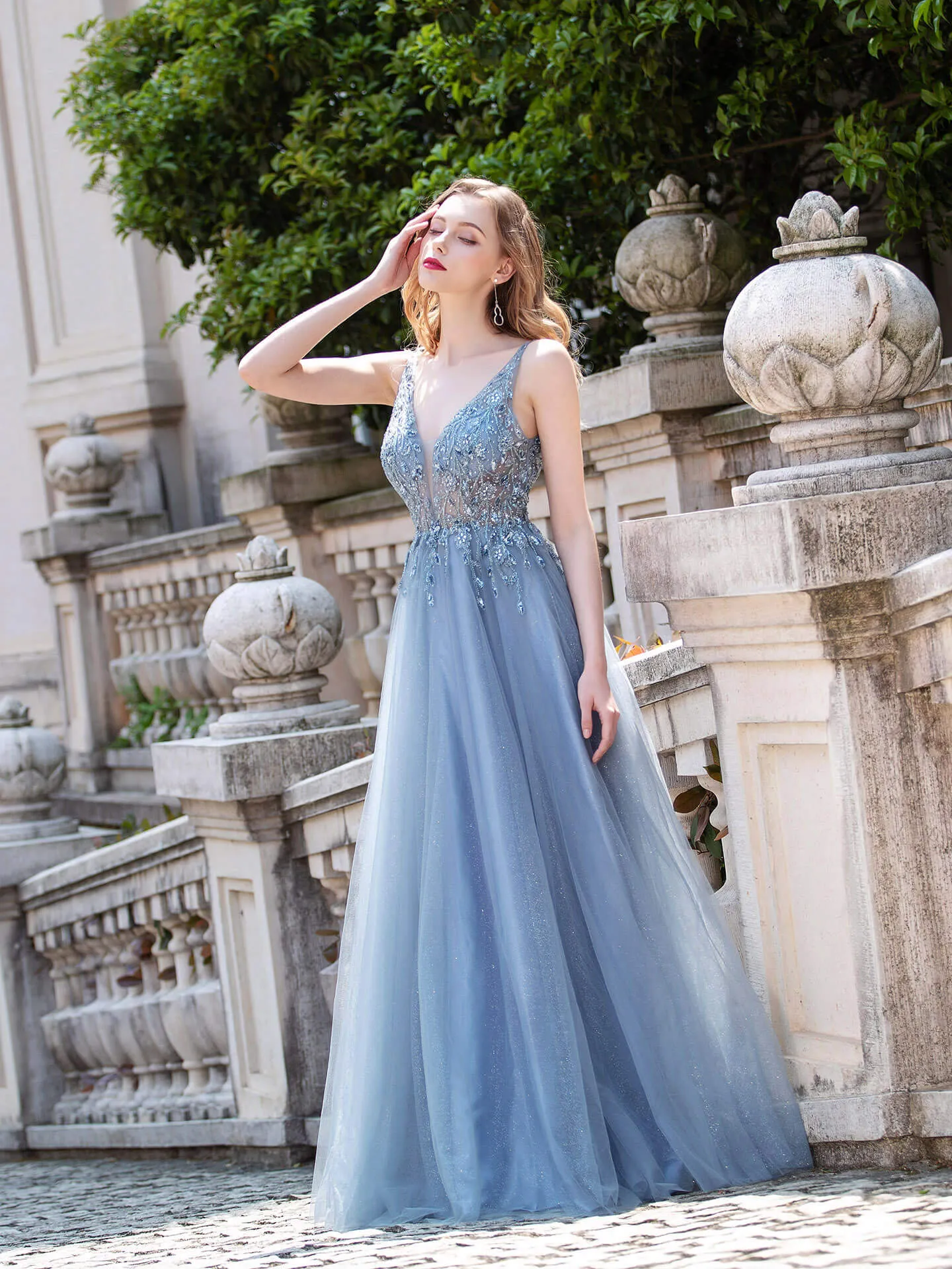 Roycebridal A-line Tulle V-neck Luxurious Sexy Formal Evening Dresses Sleeveless Floor Length