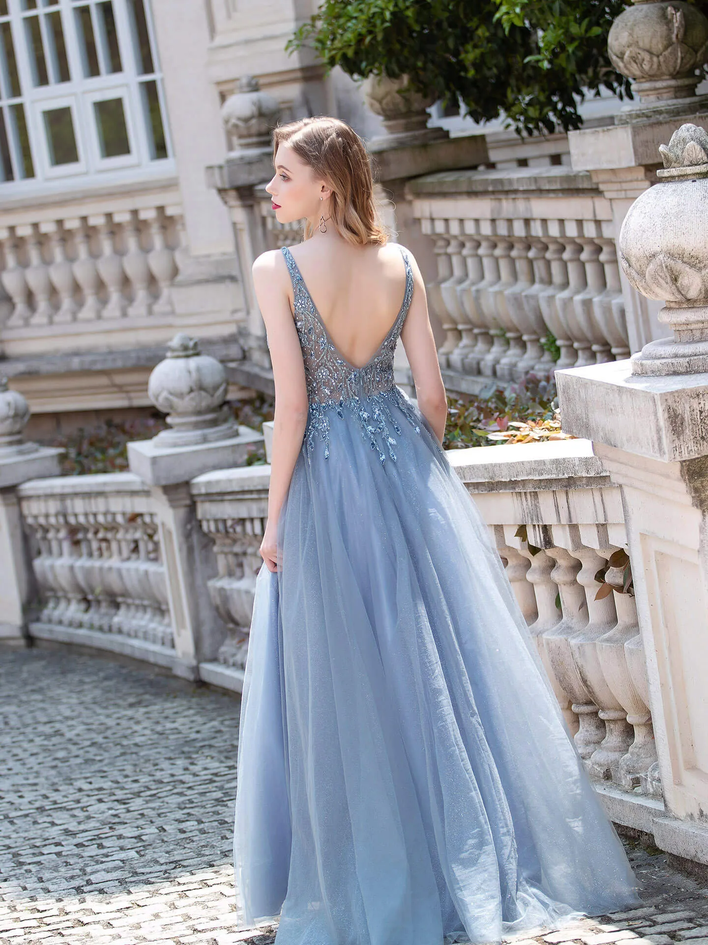 Roycebridal A-line Tulle V-neck Luxurious Sexy Formal Evening Dresses Sleeveless Floor Length