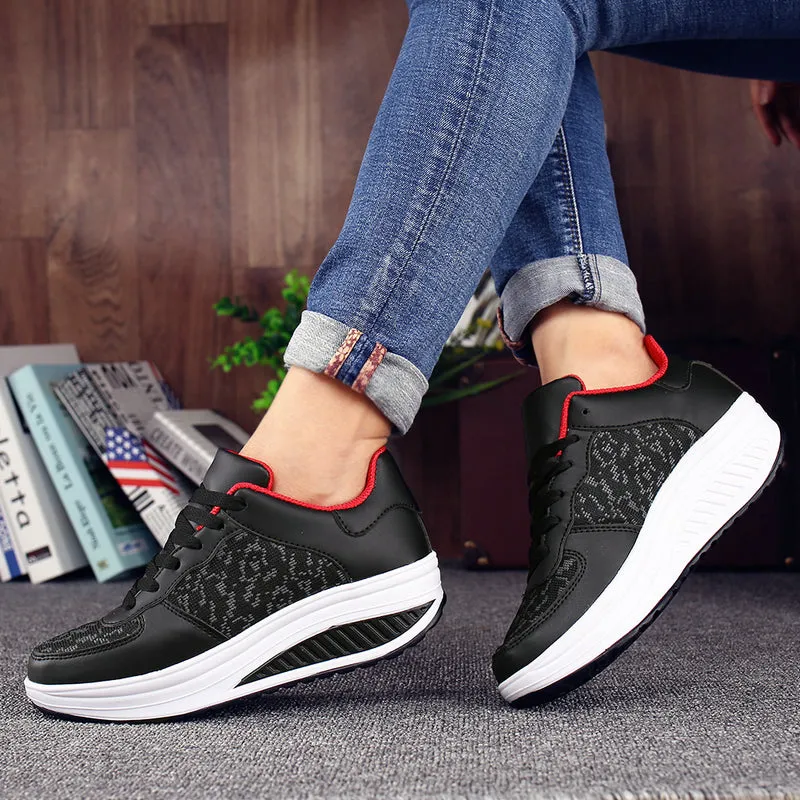 Swinging platform trainers for women