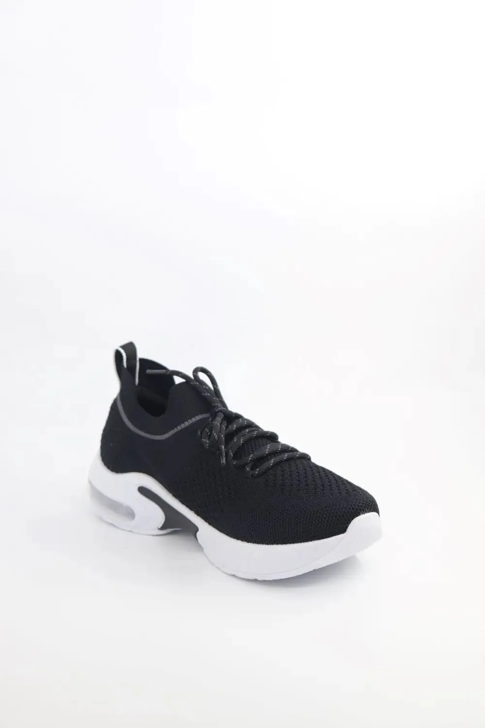 Trainer