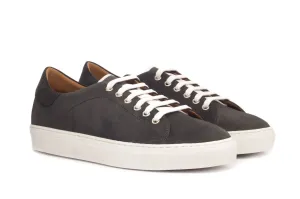 Trainers V