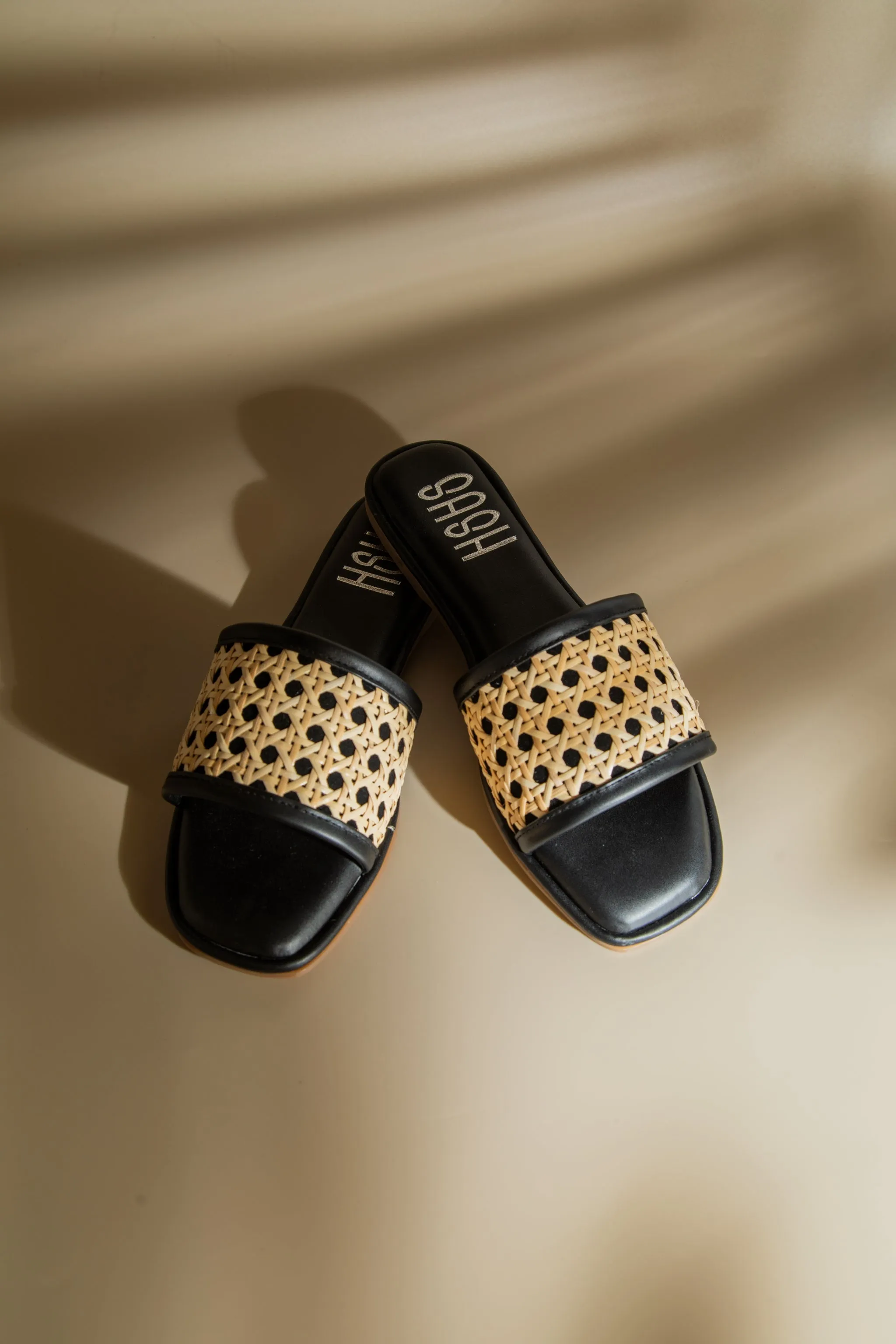 Woven Whisper - Black